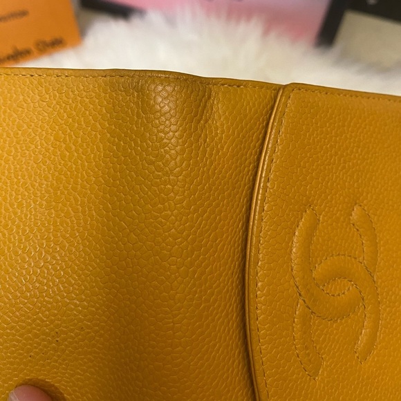 Chanel Compact wallet - Picture 14 of 16